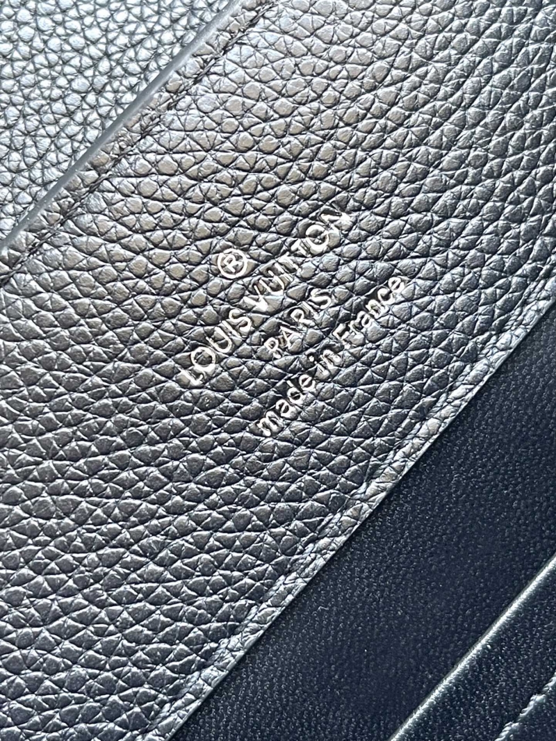 LV Capucines Bags